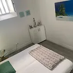 Aloha Hostel *
